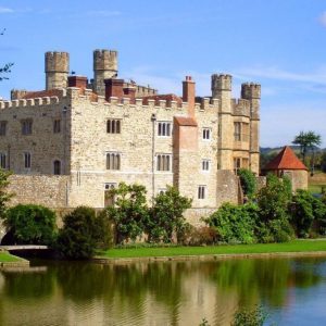 Leeds Castle, Canterbury and Dover Day Trip